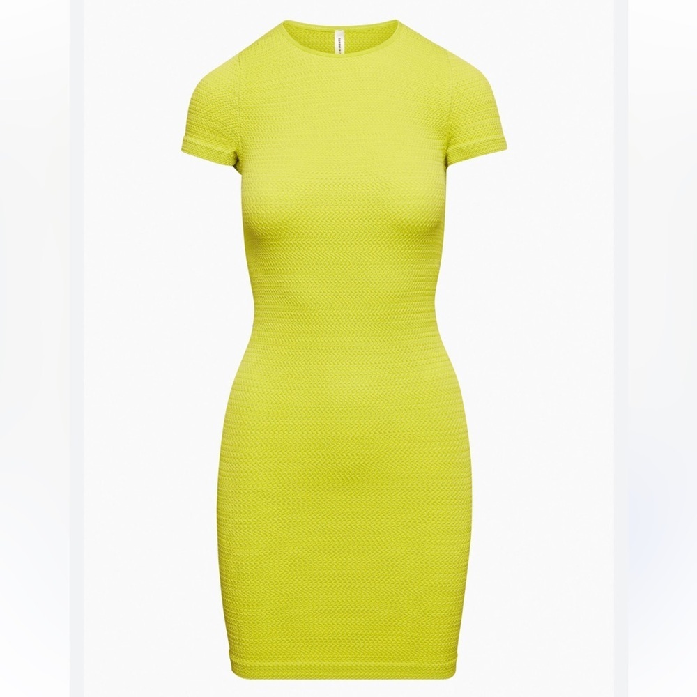 Sunday Best Aritzia Neon Green Textured Short Sleeve Bodycon Mini Dress Small